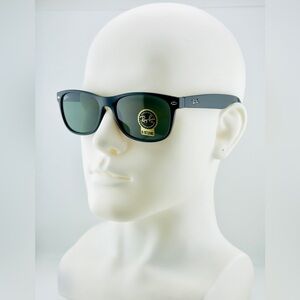 Ray-Ban Sunglasses New Wayfarer Classic RB2132 Polished black Frame Green Lenses